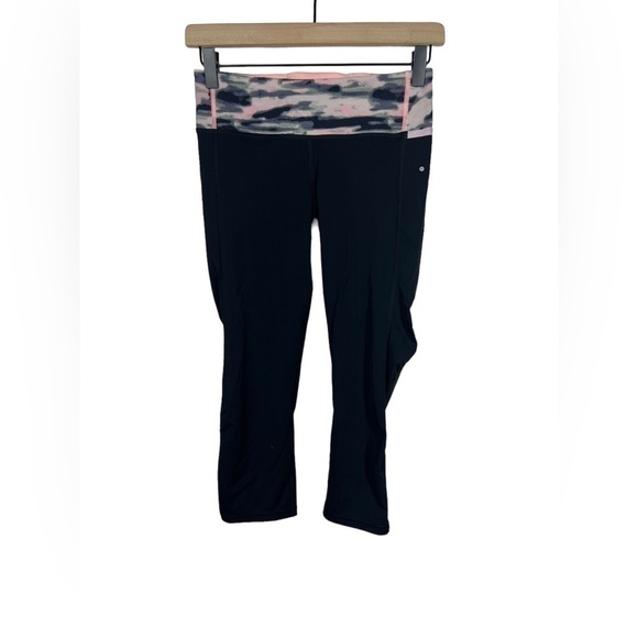 Lululemon Athletica Black and Pink High-Waisted Leggings - Picture 3 of 7